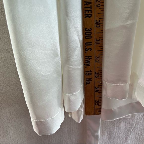 Vtg Val Mode Robe Women's Small White Satin Kimono Embroidered Floral Lace Bride - Picture 8 of 8
